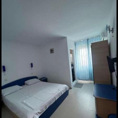 Vila George Hotel Costinesti Luaran gambar